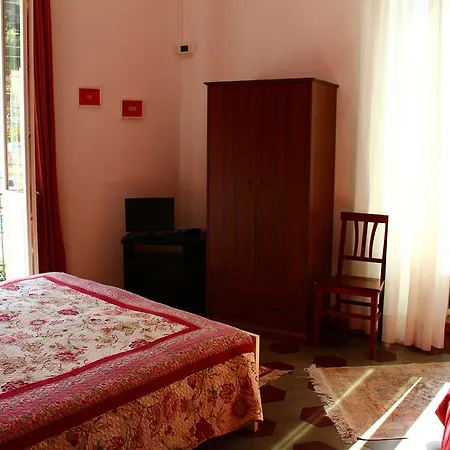 Del Hotel *